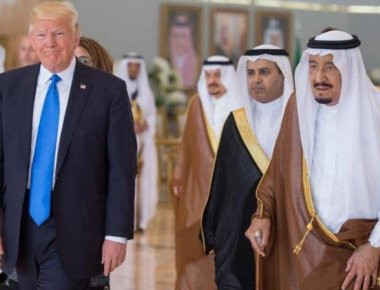 Ντ. Τραμπ: Οι Αραβες ηγέτες να αντιμετωπίσουν τον «ισλαμιστικό εξτρεμισμό»